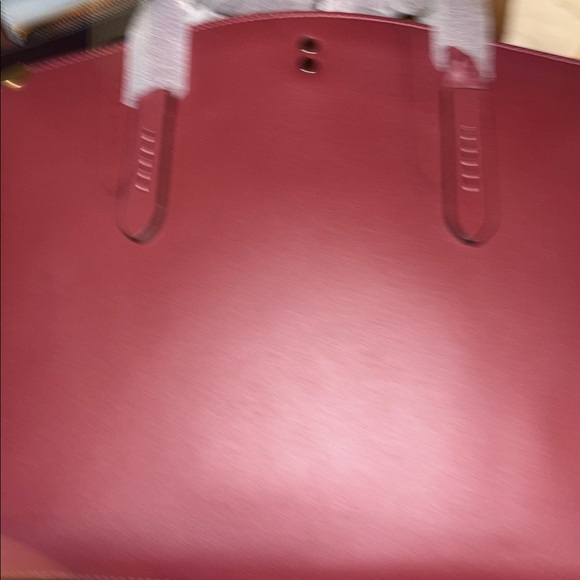 Coach Elegant Burgundy Leather Tote Bag - Picture 9 of 13